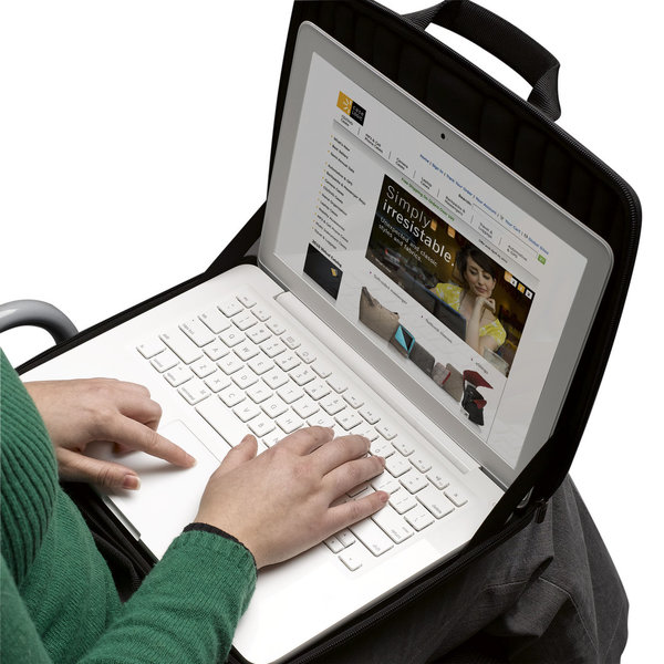 Case Logic QNS-113 Hardcase Laptop Sleeve 13,3"